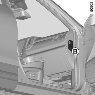 Renault Koleos II (2016-2022) – caja de fusibles y relés